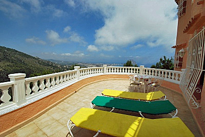 Sonnenterrasse mit Blick auf Calpe